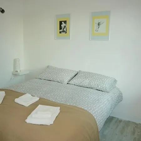 Break And Bed
