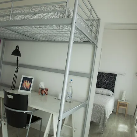 Break And Bed Bed & Breakfast 2*