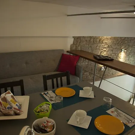 Break And Bed Bed & Breakfast 2*